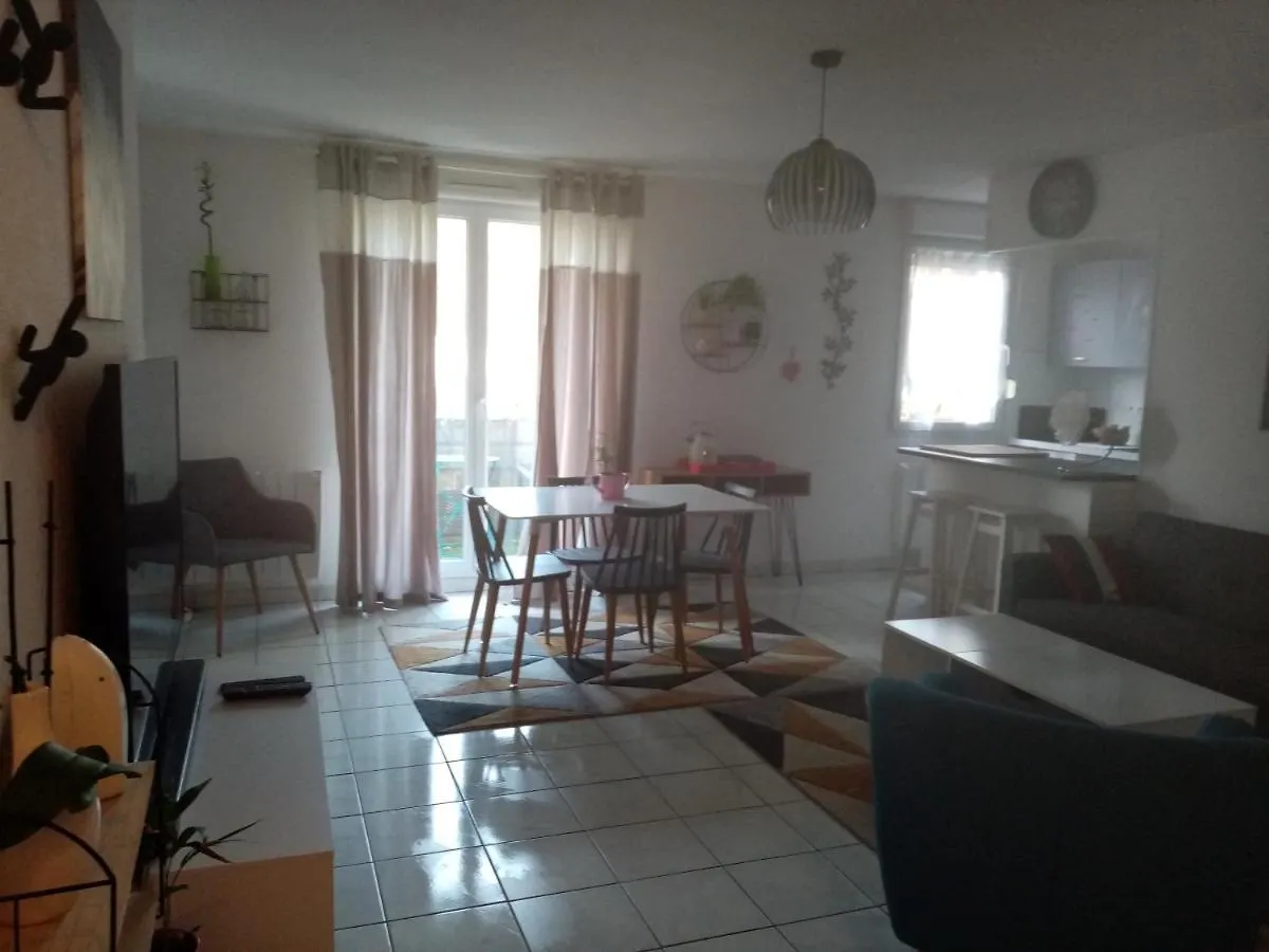 Les Berges Du Lac Apartment Bellerive-sur-Allier